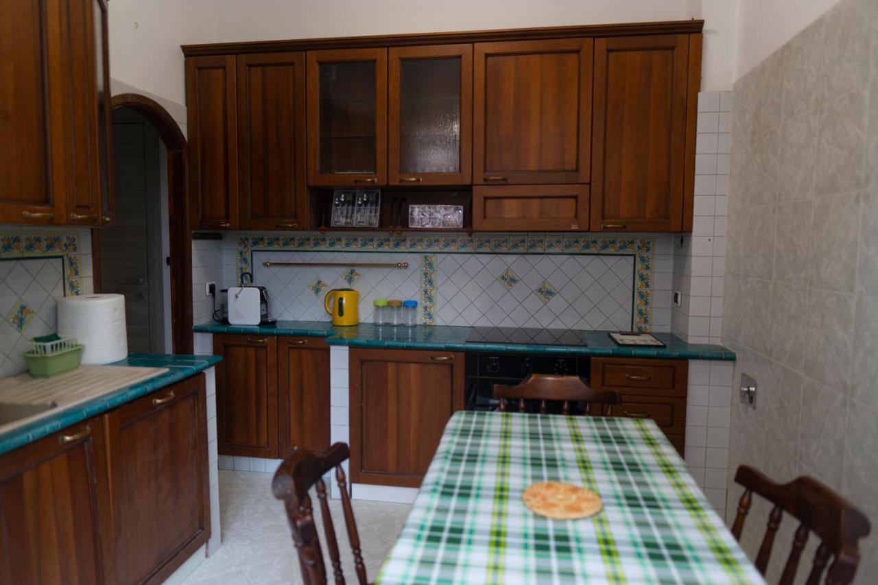 Pasqualina'S House Hotel Rome Bagian luar foto
